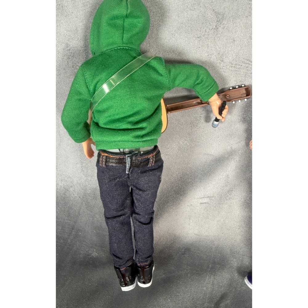 Justin Bieber Collector Dolls Lot of 2 Mattel Accessories Singing Works - Picture 14 of 14
